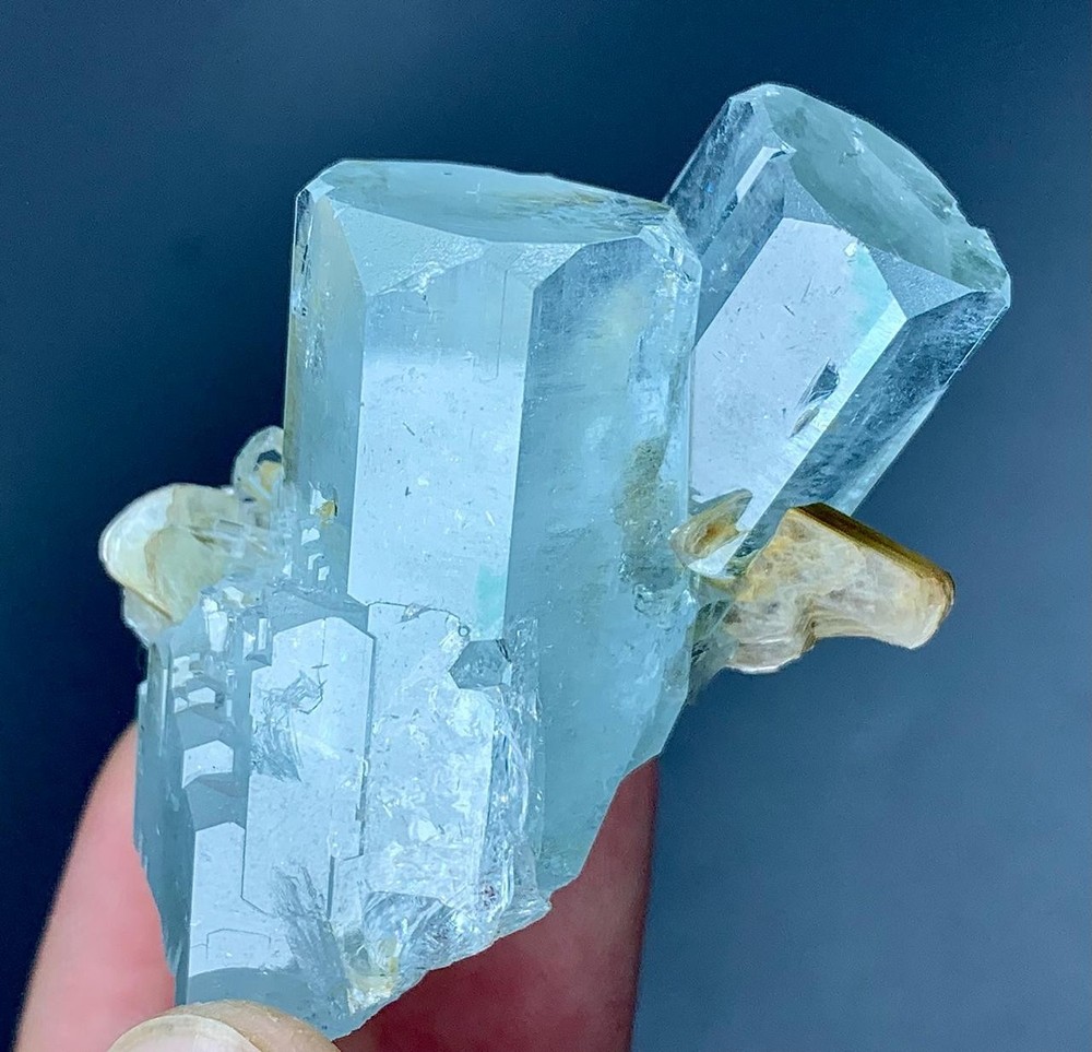 Aquamarine Crystal Specimen From Pakistan 291 Carat