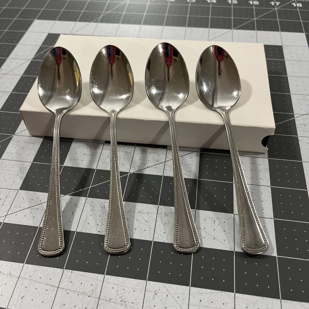 Oneida Needlepoint Beaded Artistry (4) Teaspoons 1881 Rogers Stainless Flatware