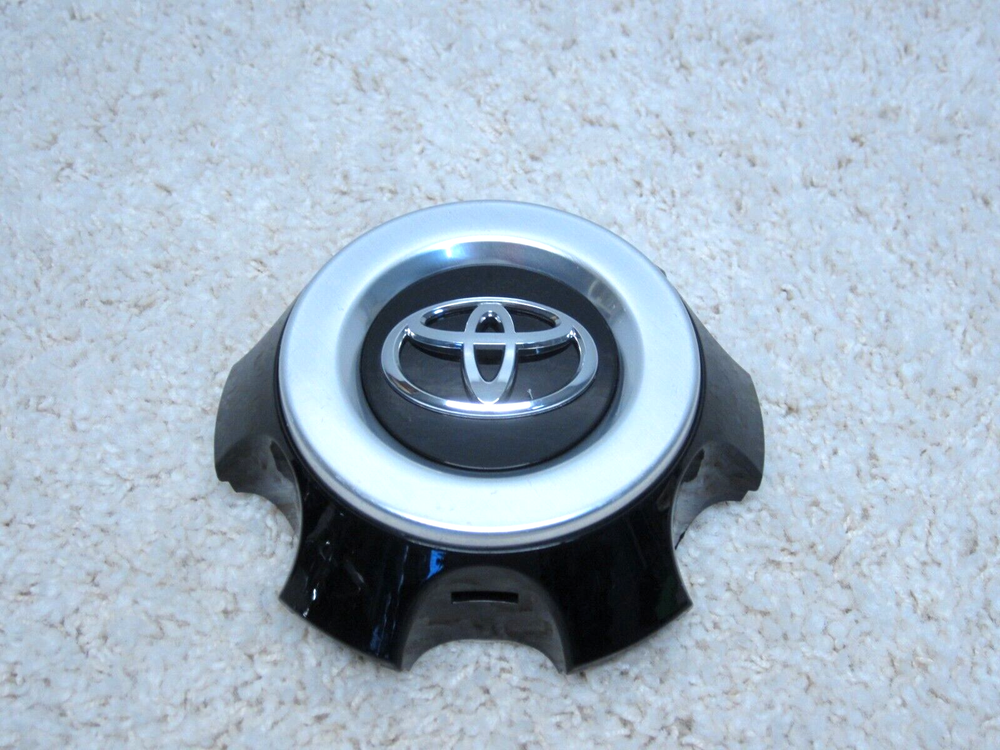 TOYOTA 4RUNNER / FJ CRUISER OEM 17