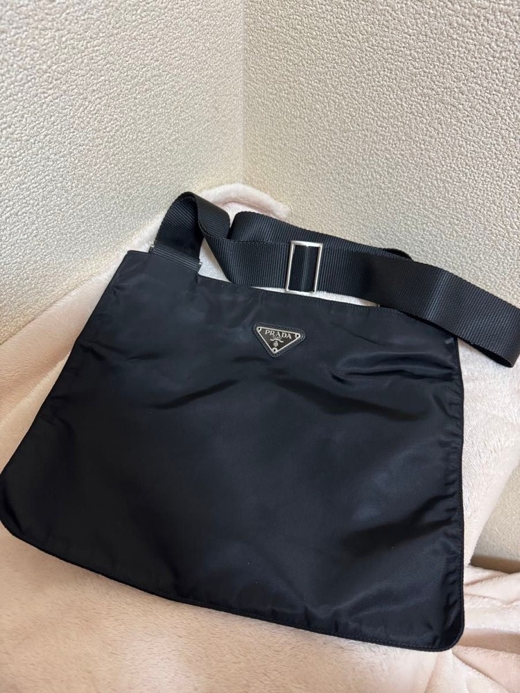 RARE PRADA shoulder bag in premium leather