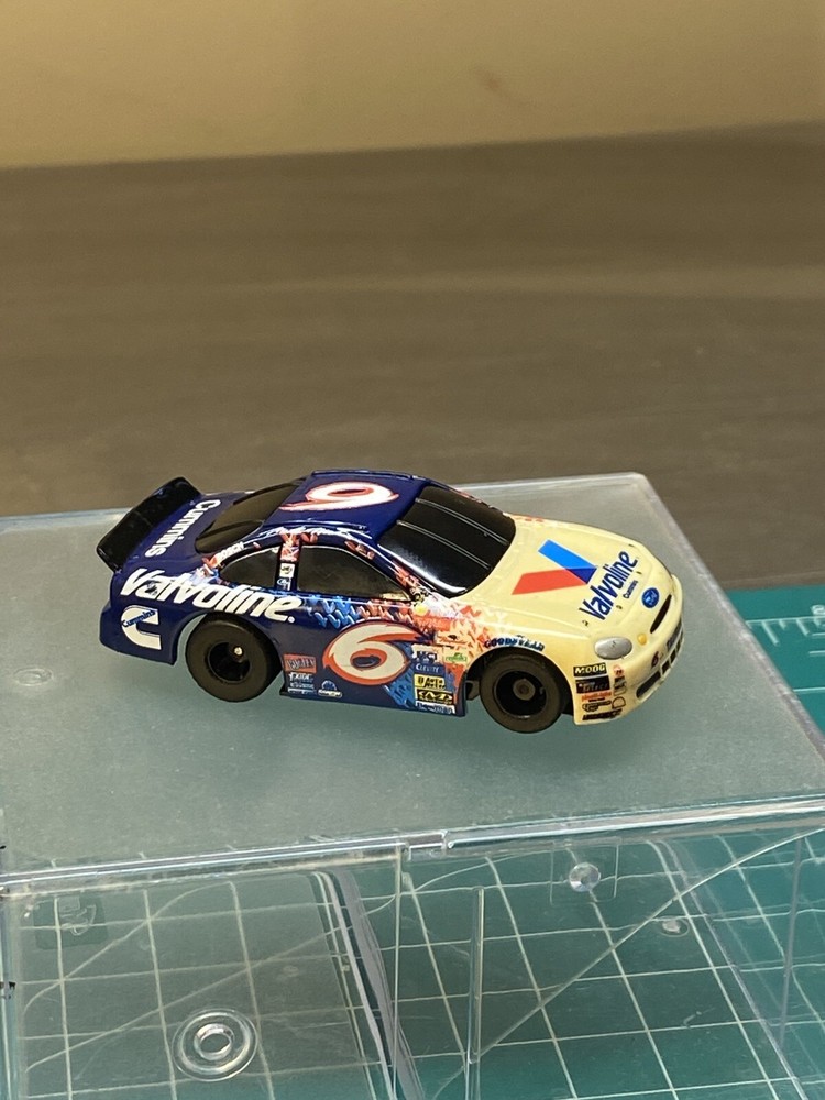 Mark Martin #6 TYCO NASCAR 440x2 Wide Pan Slot Car