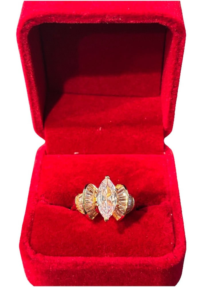 Yellow Gold Ring Marquise Diamond White Stone Size 9 14k Red Jewelry Box