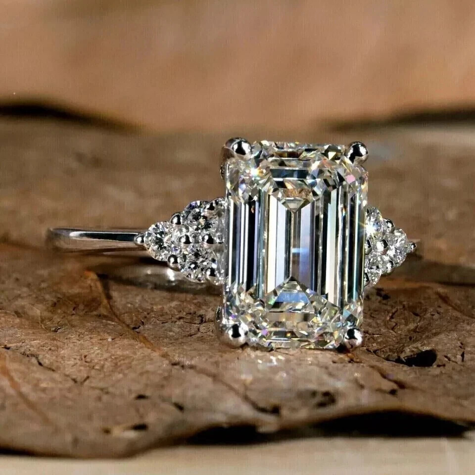 3.60 Ct Treated Off White Diamond Solitaire Ring In 925 Silver. Certified
