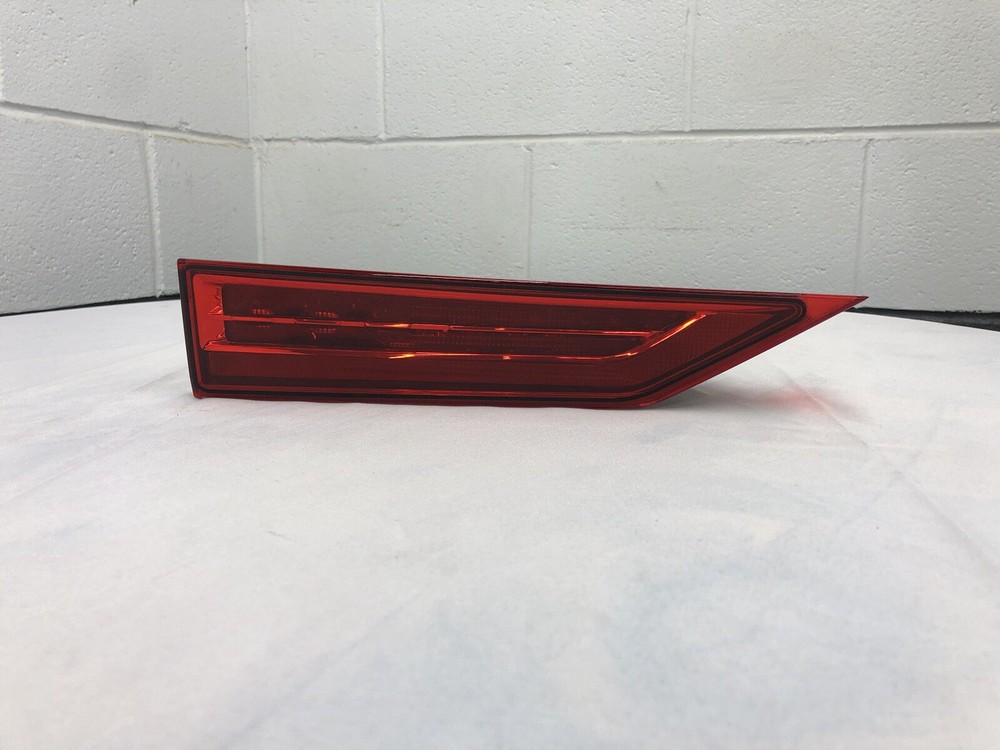 2022 Volvo XC60 Left Rear Tail Light Assembly Replacement