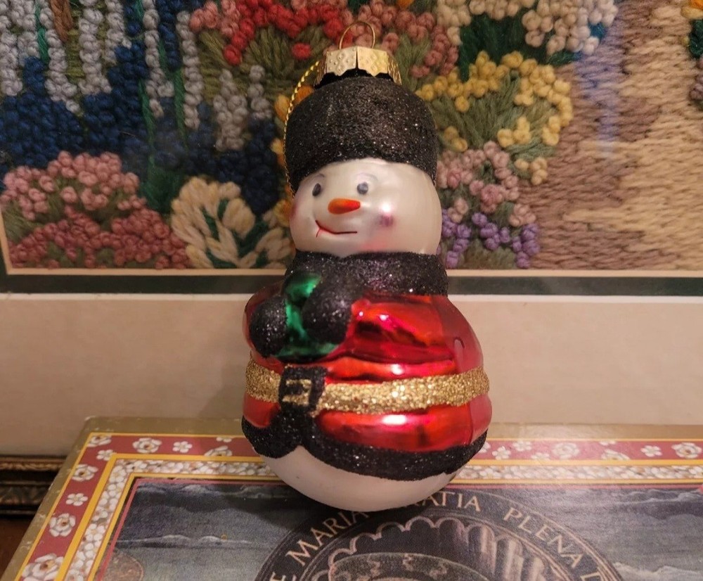 2010 Russian Snowman Christmas Ornament  international snowmen glass