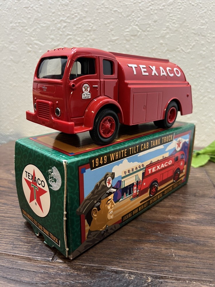 1949 Texaco White Tilt Cab Tank Truck Bank Series #13 New Ertl Collectible Model