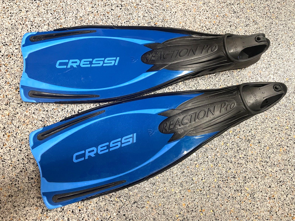 Cressi Reaction Pro Full Foot Fins Scuba  Snorkeling BLUE Sizer 6 1/2 - 7  1/2-image