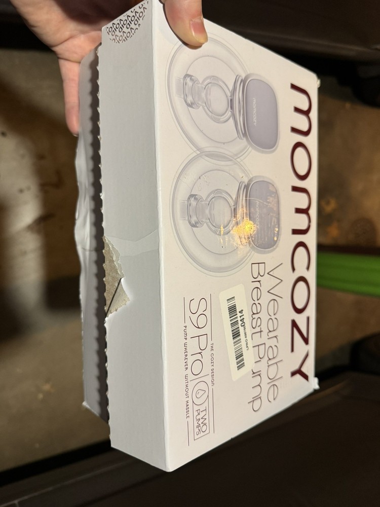 NEW OPENED Momcozy S9 Pro Wearable Breast Pump (TWO PUMPS) (Double)