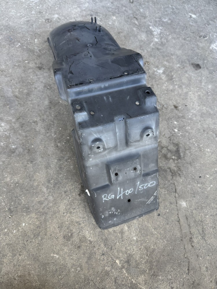 SUZUKI RG 400 RG 500 Rear Fender Guard Under tray Inner Oem RG400 RG500 Gamma