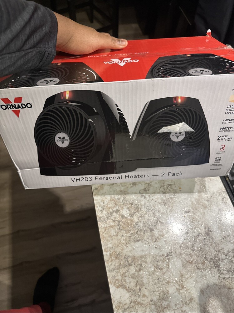 Vornado Calentador de Espacio Personal y Ventilador Paquete de 2 VH203 Negro Nuevo Sellado de Fábrica