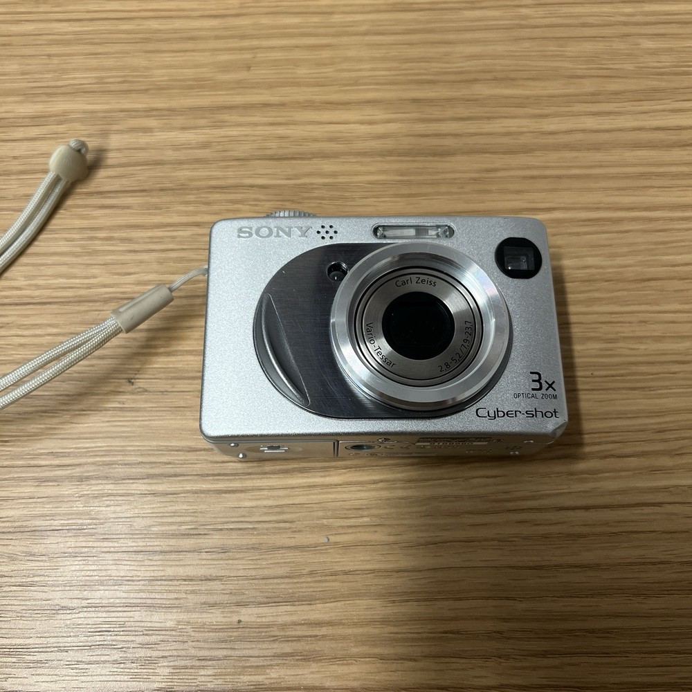 Sony Cyber-shot DSC-W1 5.1MP Digital Camera - Silver
