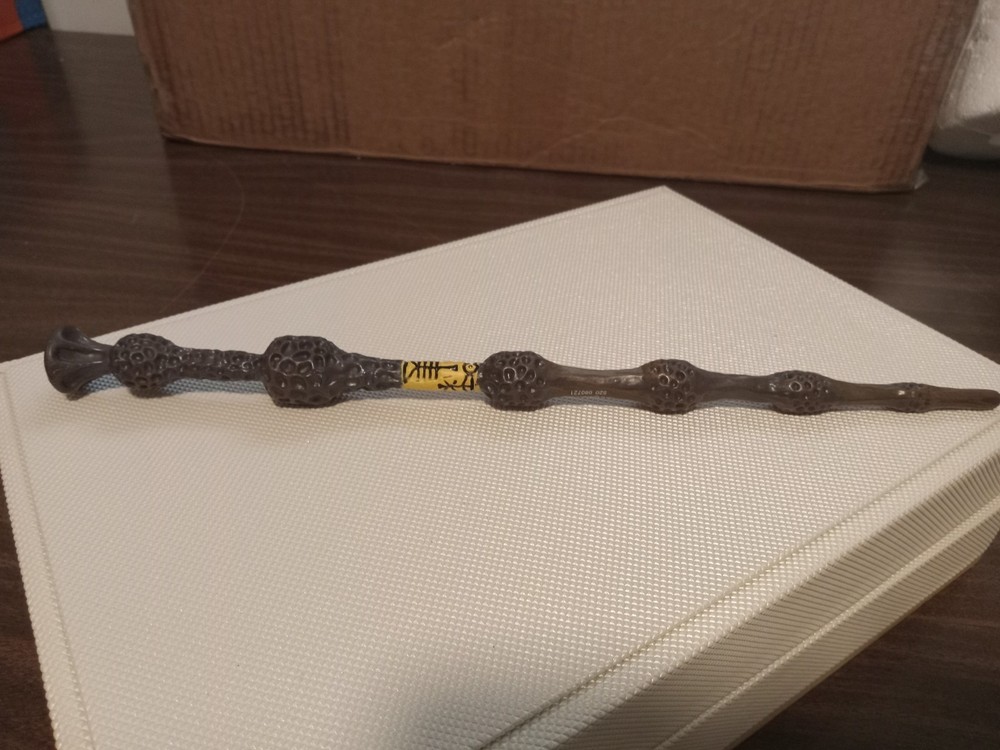 Universal Studios Warner Bros Harry Potter Albus Dumbledore 12-Inch Collectible Wand