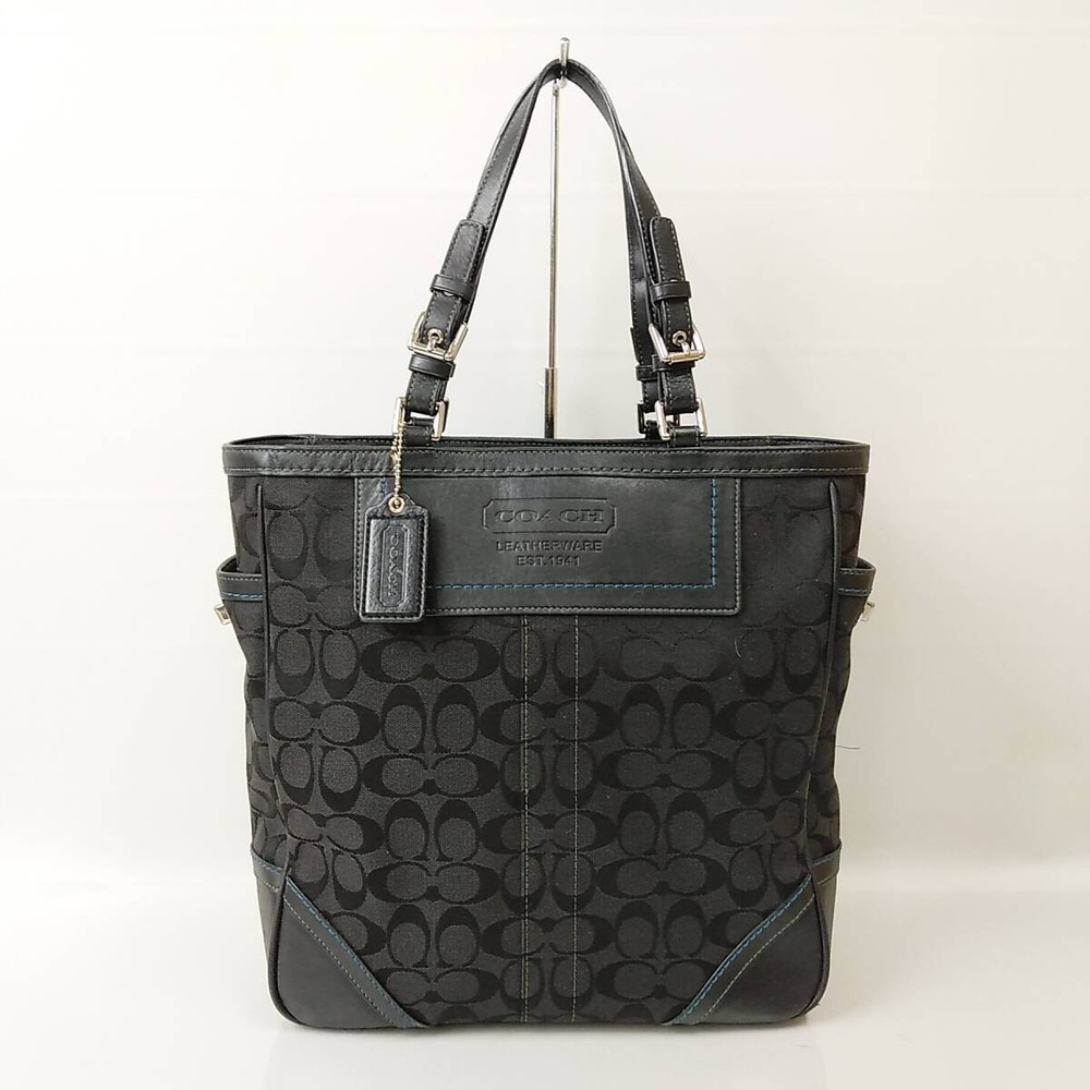 Coach Signature Tote Bag with Turn Lock in 72B321