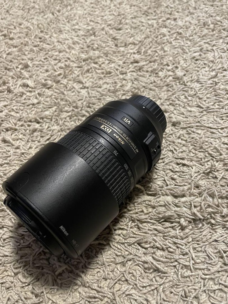 Nikon AF-S NIKKOR 55-300mm f/4.5-5.6G ED VR Zoom Lens for F-Mount DSLR Cameras  