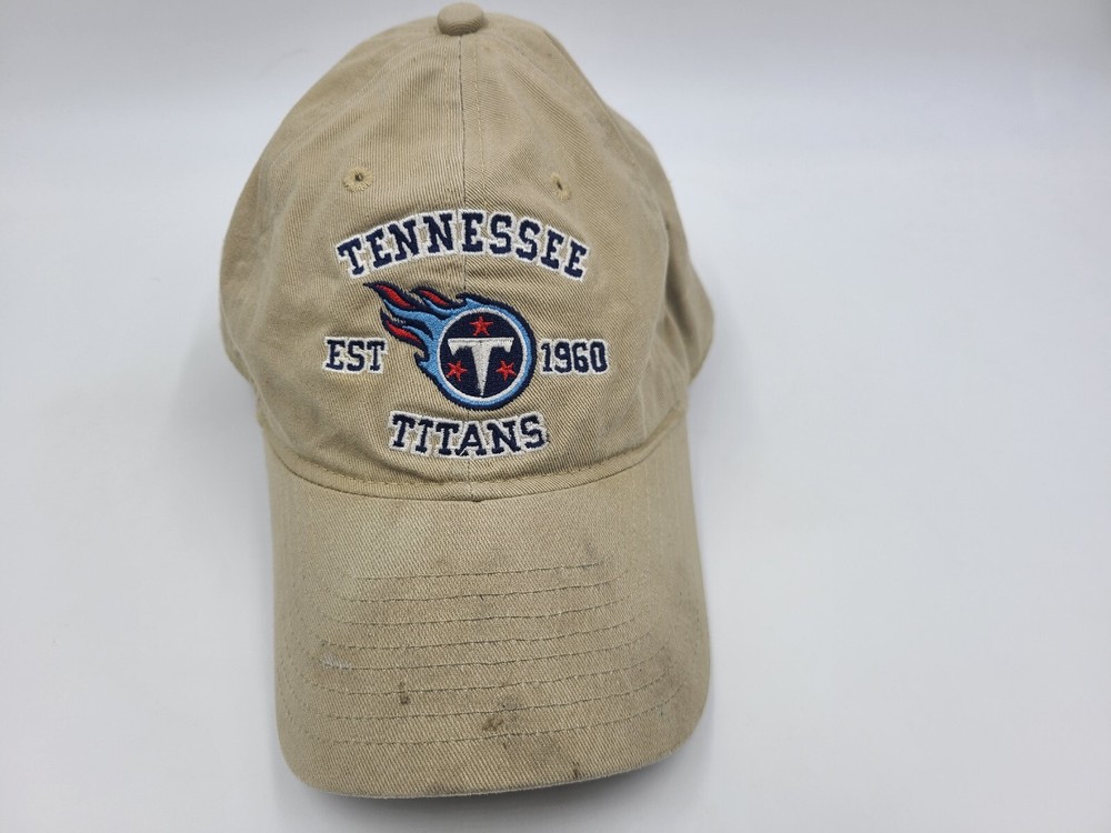 Tennessee Titans Reebok Distressed Adjustable Strapback NFL Cap for Men