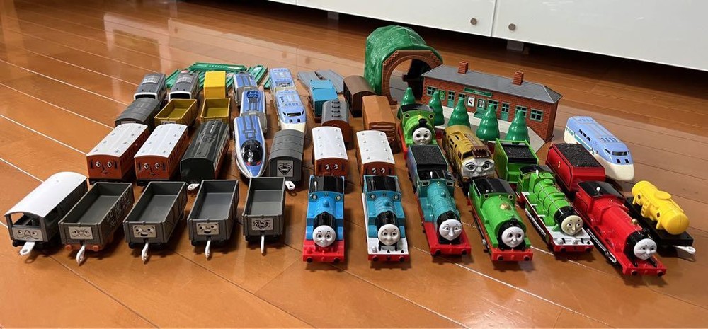 Plarail Thomas - Lots Of Great Value Set, Freight Station, Chat