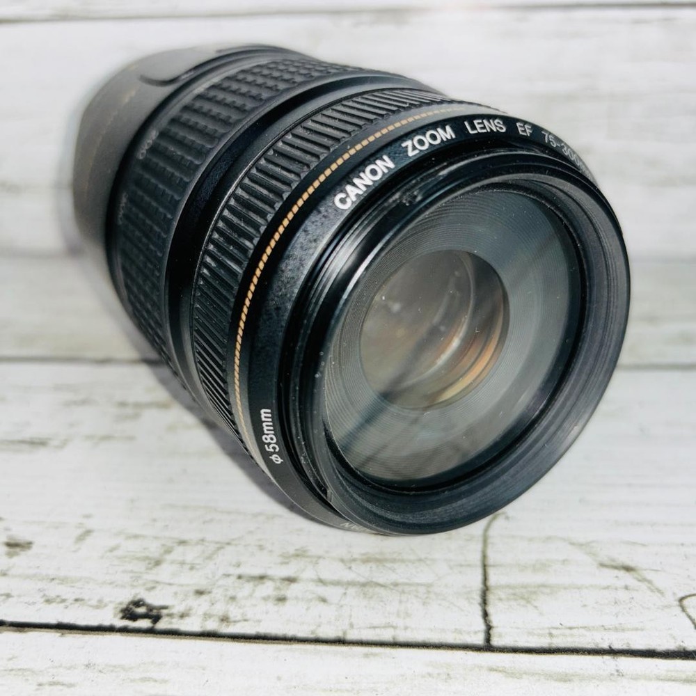 Canon EF 75-300mm F4-5.6 IS Telephoto Zoom Lens Pre-Owned