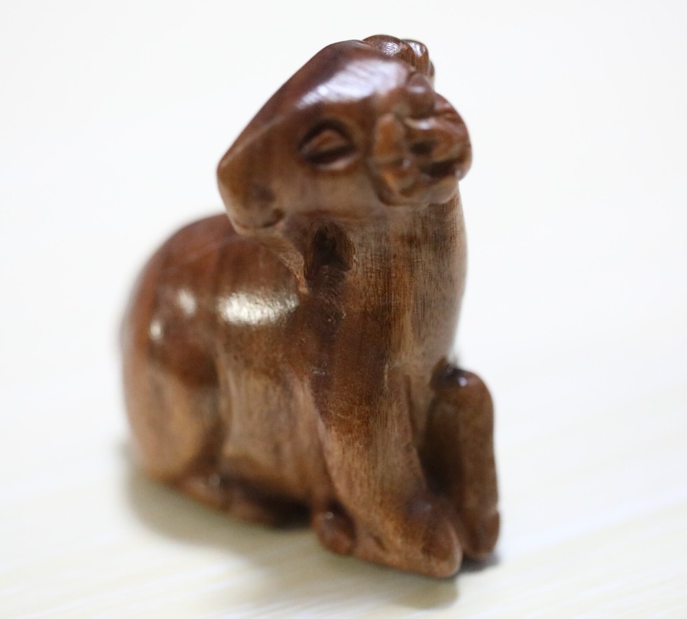 Wood carving mini animals 12 zodiacal animals corresponding to the 12 Terrestria