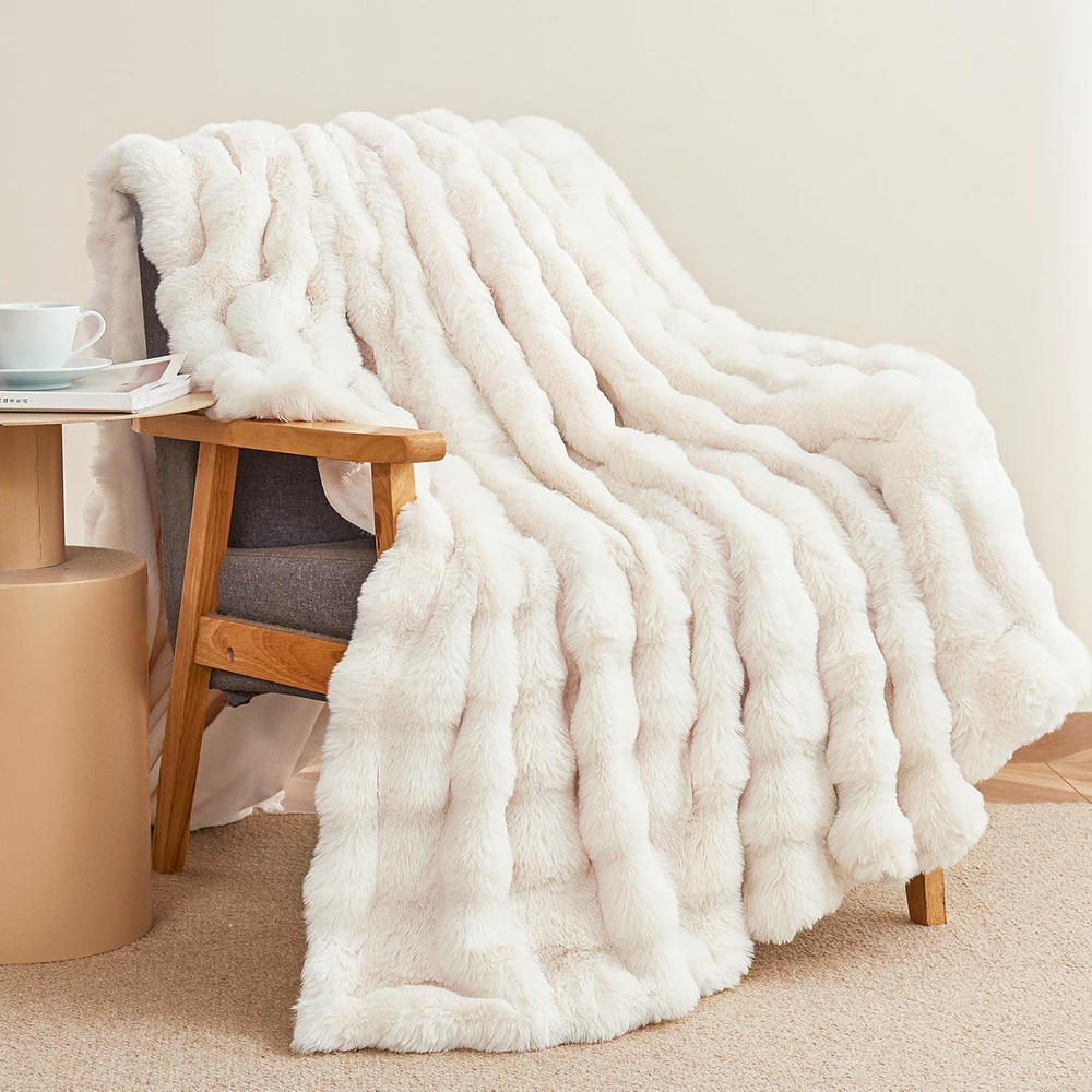 Faux Rabbit Fur Throw Blanket 50x60 inches Cream White Soft Cozy Furry