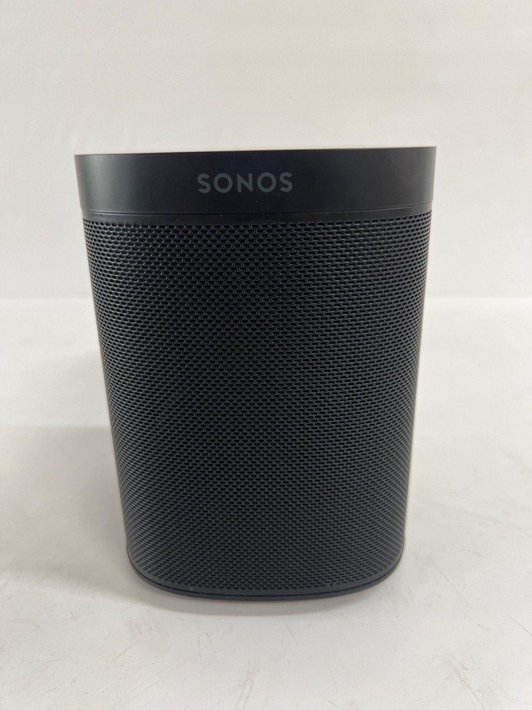 SONOS One Gen 2 Bookshelf Speaker (Powers On) -Notes-