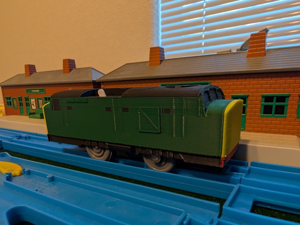 TOMY Trackmaster Thomas & Friends 