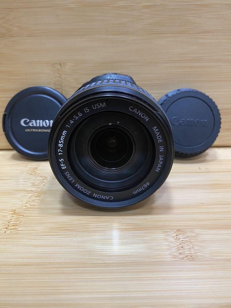 Canon EF-S 17-85mm F4-5.6 IS USM Lens in Clean Working Condition
