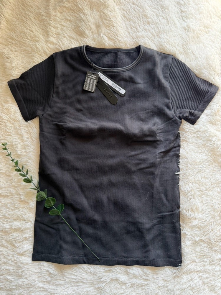 Nike SKIMS Ribbed Seamless Cotton Short Sleeve Top Obsidian/Armor Women’s Size M