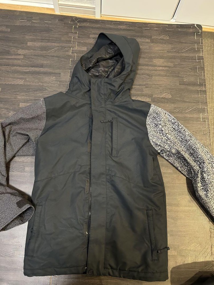 Volcom Snowboard Jacket Mens Size XS Black/Gray