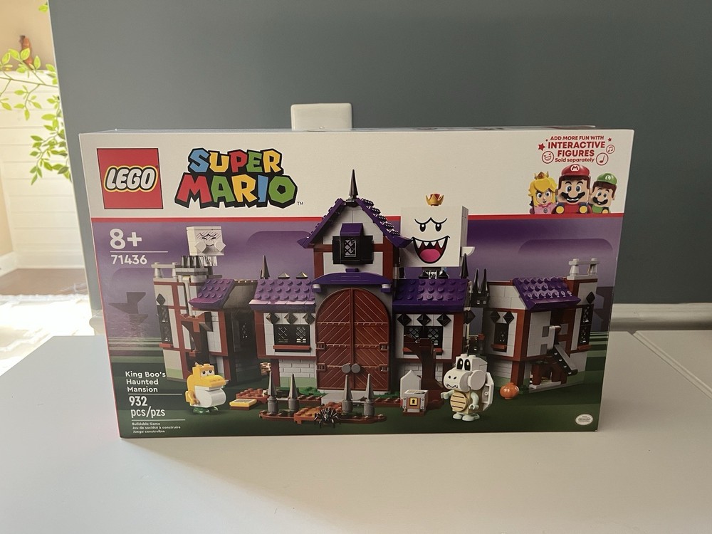 LEGO Super Mario King Boos Haunted Mansion Set and Ghost Toy 71436 Set New 2024