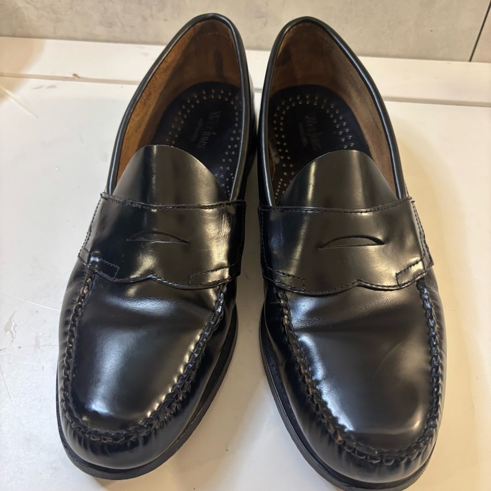 G.H. Bass Weejuns Men's Black Elegant Leather Penny Loafers - Burgundy Size 10