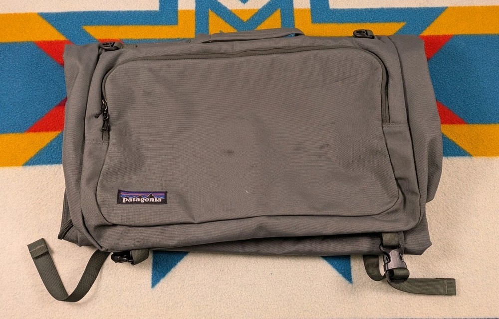 Vintage Patagonia Hanging Garment Trifold Travel Bag Suit Jacket Carry On Grey