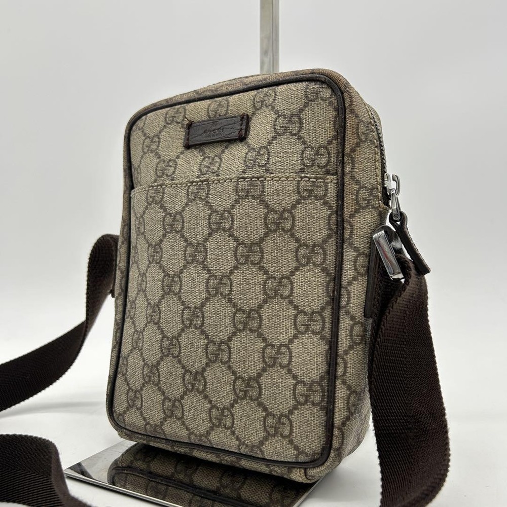 GUCCI GC Supreme Shoulder Bag in Beige PVC Authentic I0511142