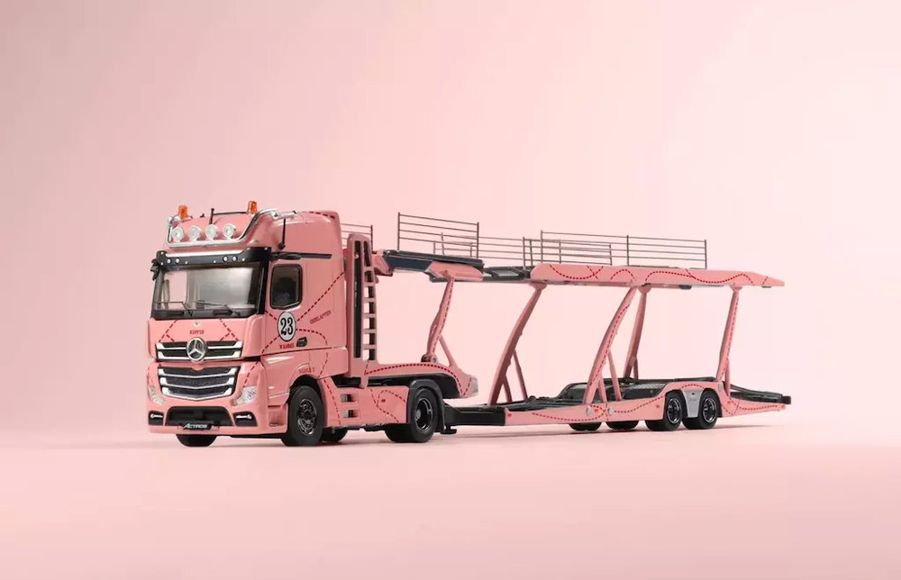 1:64 Pink Actros Gigaspace 4x2 Trailer Truck LFA #23 Model Diecast Metal Car