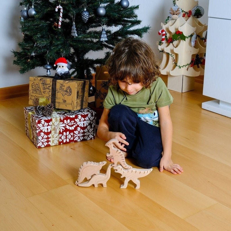 Montessori Wooden Dinosaur Toy Set for Toddlers