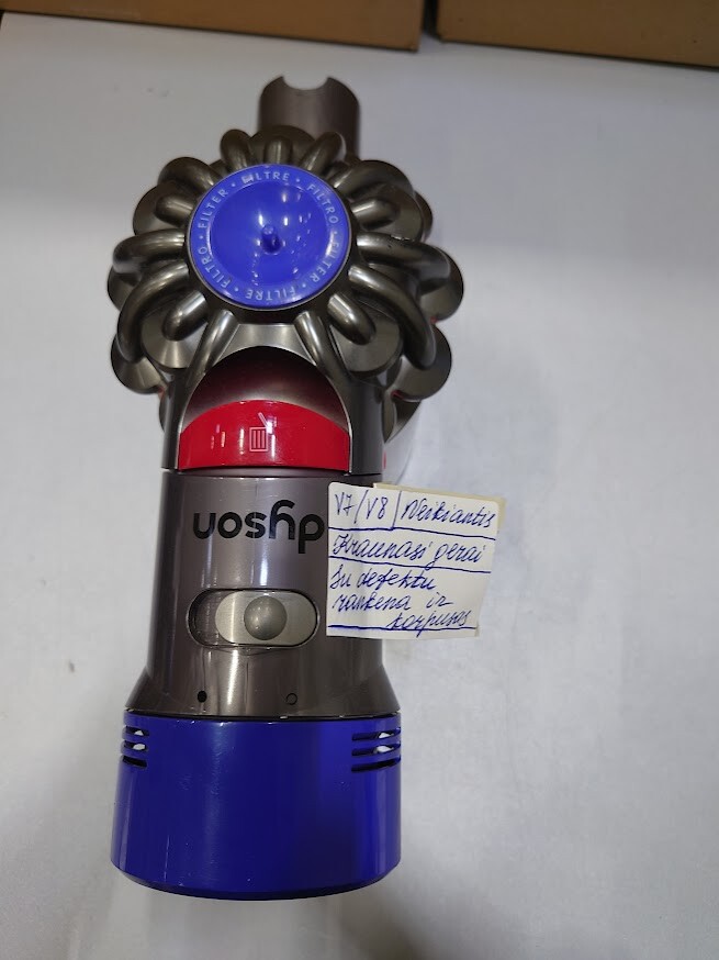 Dyson V7 V8 Vacuum Body Used Working or for Spare Parts  