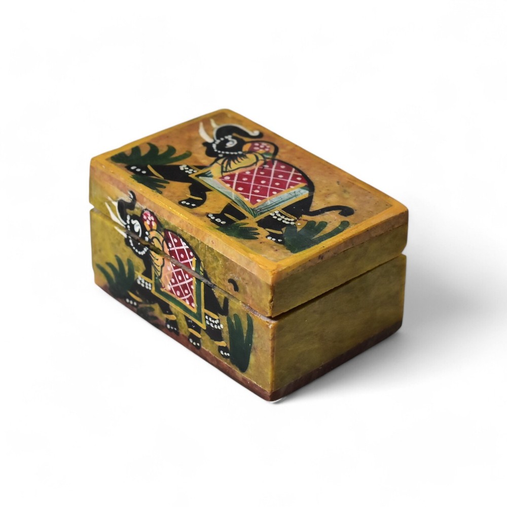 Handcrafted Indian Marble Soapstone Jewelry Box with Intricate Jali Work