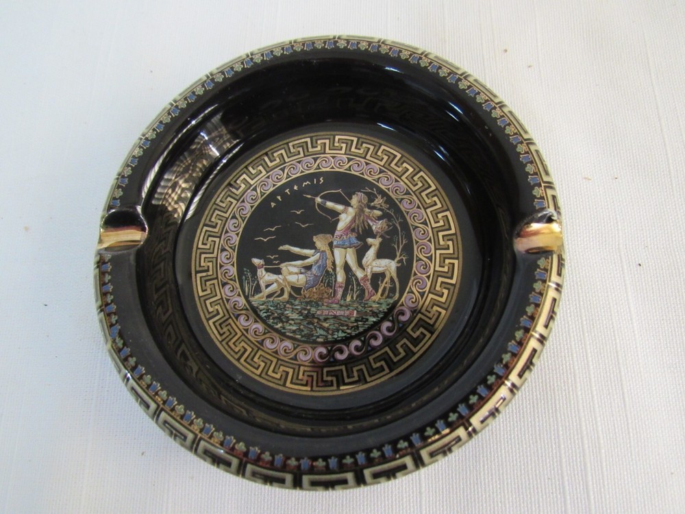 Fakiolas Ceramics Round Ashtray Handmade In Greece Black With 24k Gold Trim