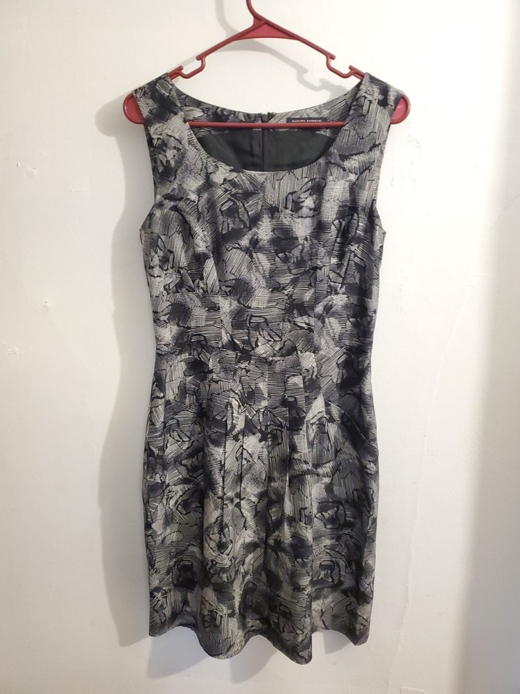 Banana Republic Silk/Wool Blend Black & White Abstract Bodycon Midi Dress Size S