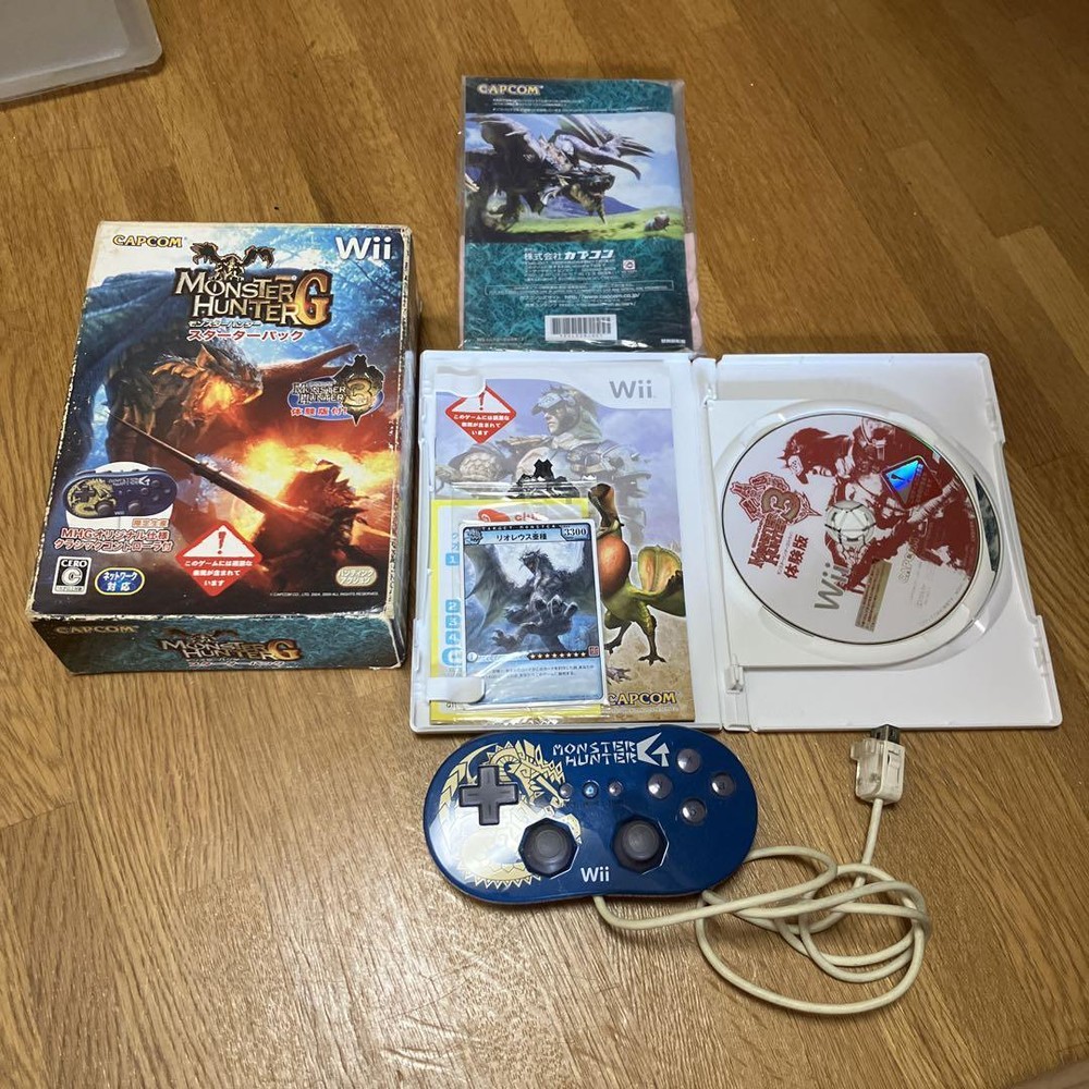 MONSTER HUNTER Game G Starter Pack Wii Controller Character Goods