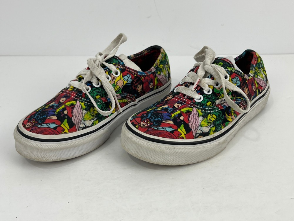 Vans Kids Marvel Loafers Size 2 Multicolor Lace-Up Round Toe Flat