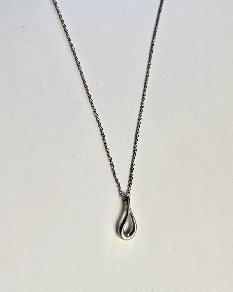Tiffany & Co. Elsa Peretti Open Teardrop Necklace — 925 Sterling Silver, 16