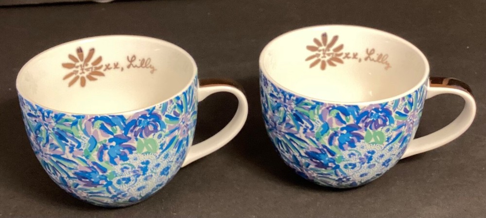Lilly Pulitzer Blue Watercolor Florals Gold Trim Ceramic Mugs 2  Box Hidden Cats