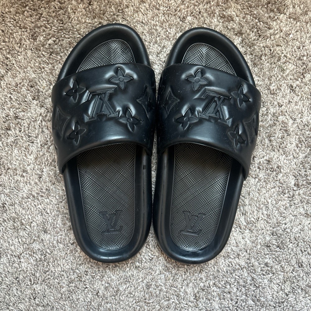 Louis Vuitton Waterfront Slides Sandals Size 11