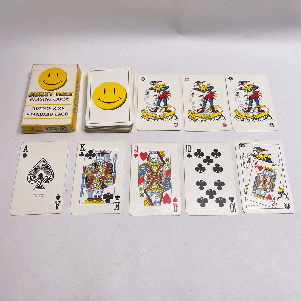 Vintage Carta Mundi Smiley Smiling Bridge Size Standard Face Playing Cards Deck