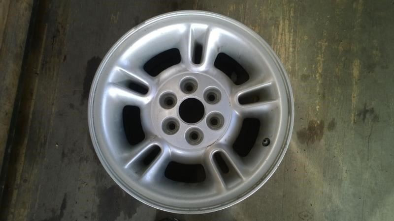 Wheel 15x8 5 Open Spokes Painted Outer Edge Fits 00 DAKOTA 244636