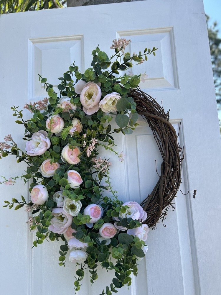 Spring/Summer Wreath Pink Ranunculus
