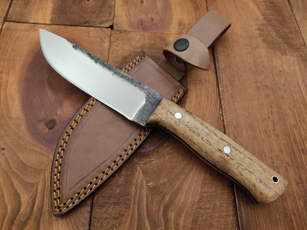 Custom Handmade 1095 Carbon Steel Camping Survival Outdoor Hunting Skinner Knife