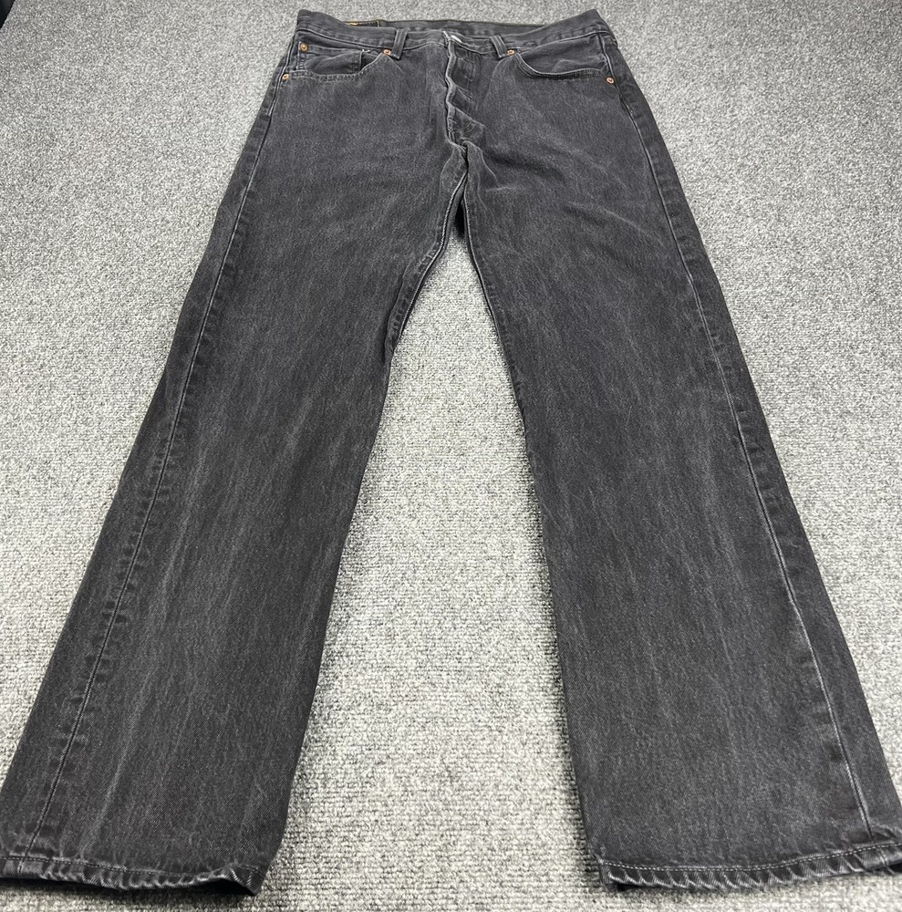 Vintage Levis 501 Jeans Mens 34x34 Black Straight Button Fly 90s Y2K 2000s