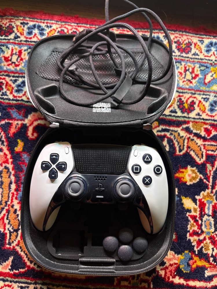 PlayStation DualSense Edge Wireless Controller