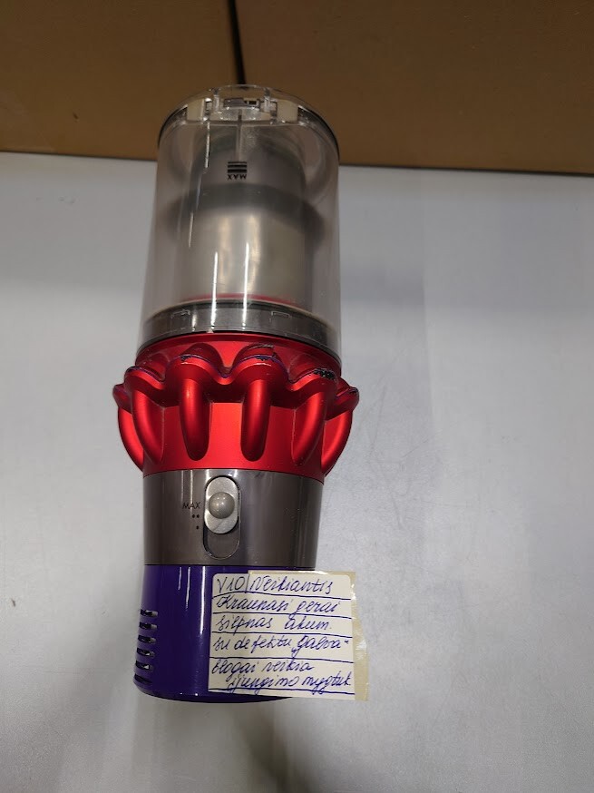 Dyson V10 Vacuum Used with Weak Battery No Packaging